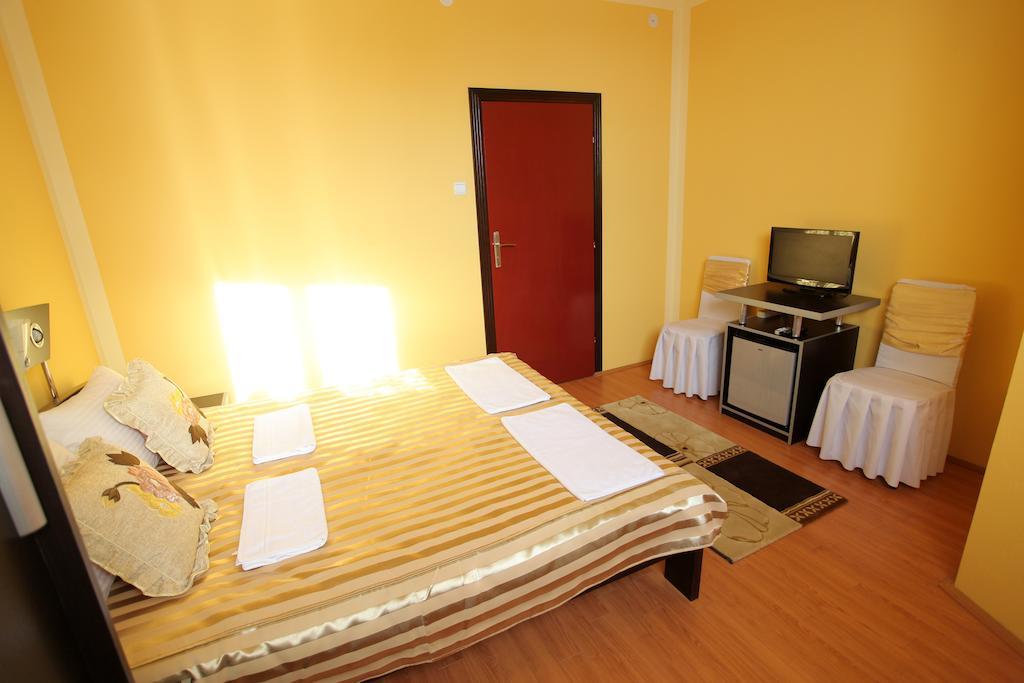 Villa Atina Stara Pazova Ngoại thất bức ảnh