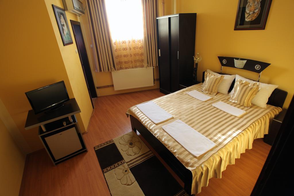 Villa Atina Stara Pazova Phòng bức ảnh